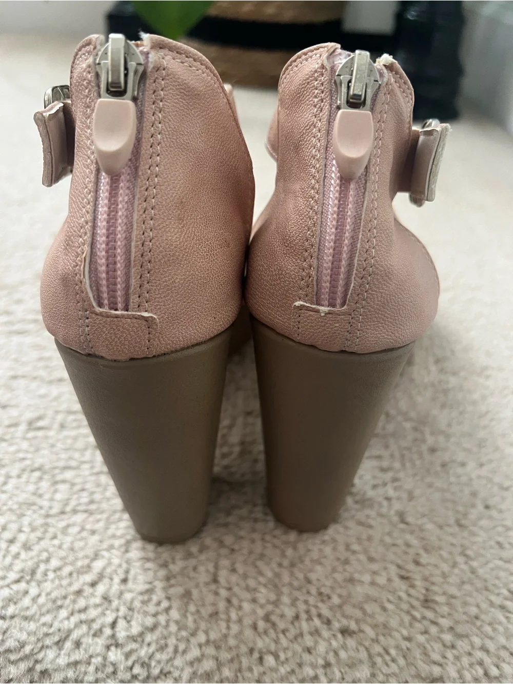 Women's Strappy Platform Heel in Blush Pink